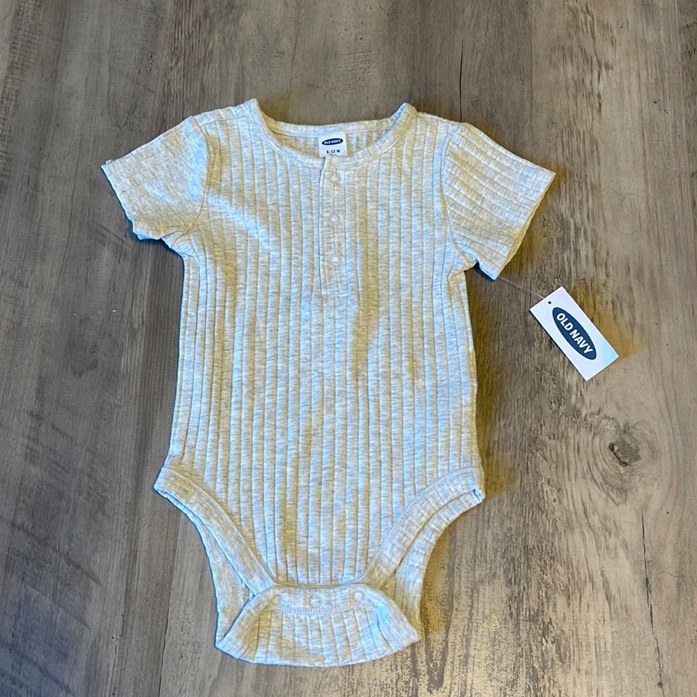Gray Old Navy Neutral Onesie